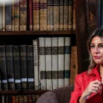 Ultimátum del Supremo a Albares y Bolaños para entregar el censo de la ley de nietos bajo advertencia penal